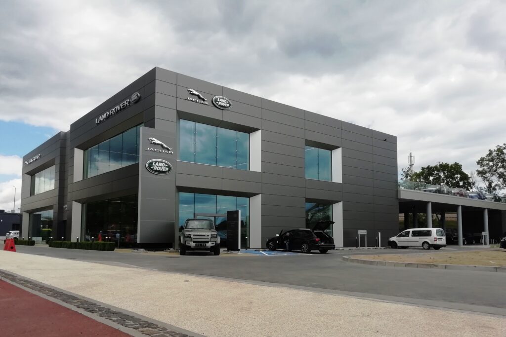 jlr showroom (1)